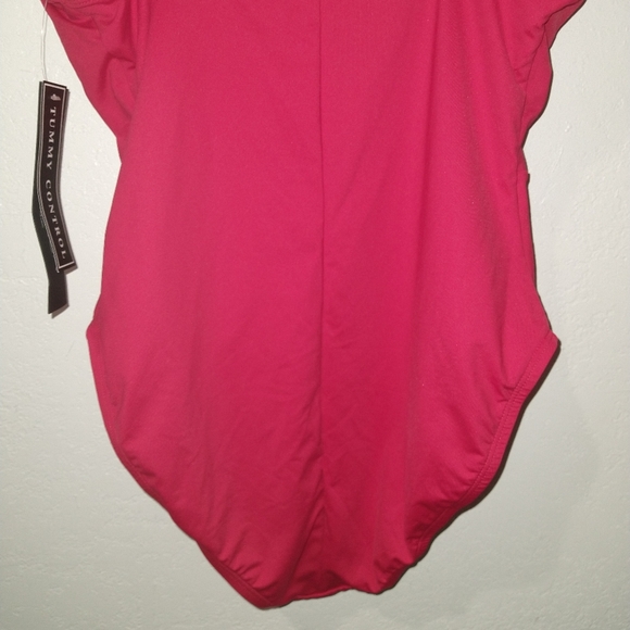 NWOT LA BLANCA Red Social Club Embroidered Plunge Swimsuit - Picture 9 of 12